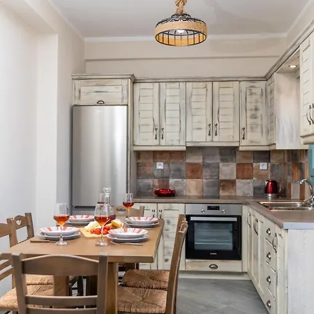 Ligaridia 아파트 *