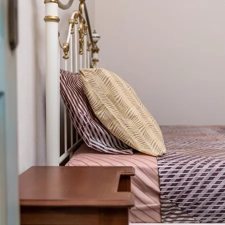 Ligaridia Stone & Sea Traditional Apartment