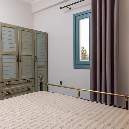 Ligaridia Stone & Sea Traditional Apartments