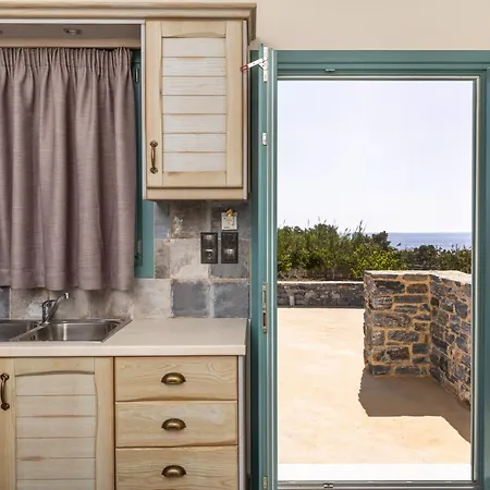 Ligaridia Stone & Sea Traditional Apartments アパート