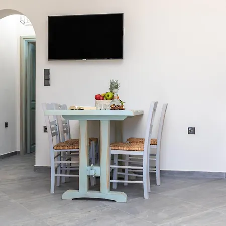 Ligaridia Stone & Sea Traditional Apartments
