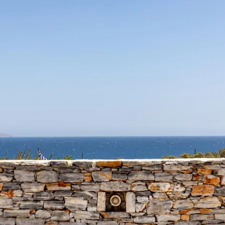 Ligaridia Stone & Sea Traditional Apartments Moutsoúna