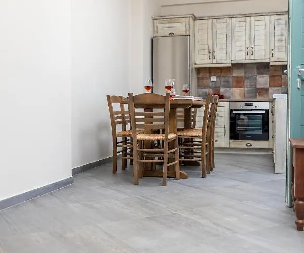 Lägenhet Ligaridia Moutsoúna